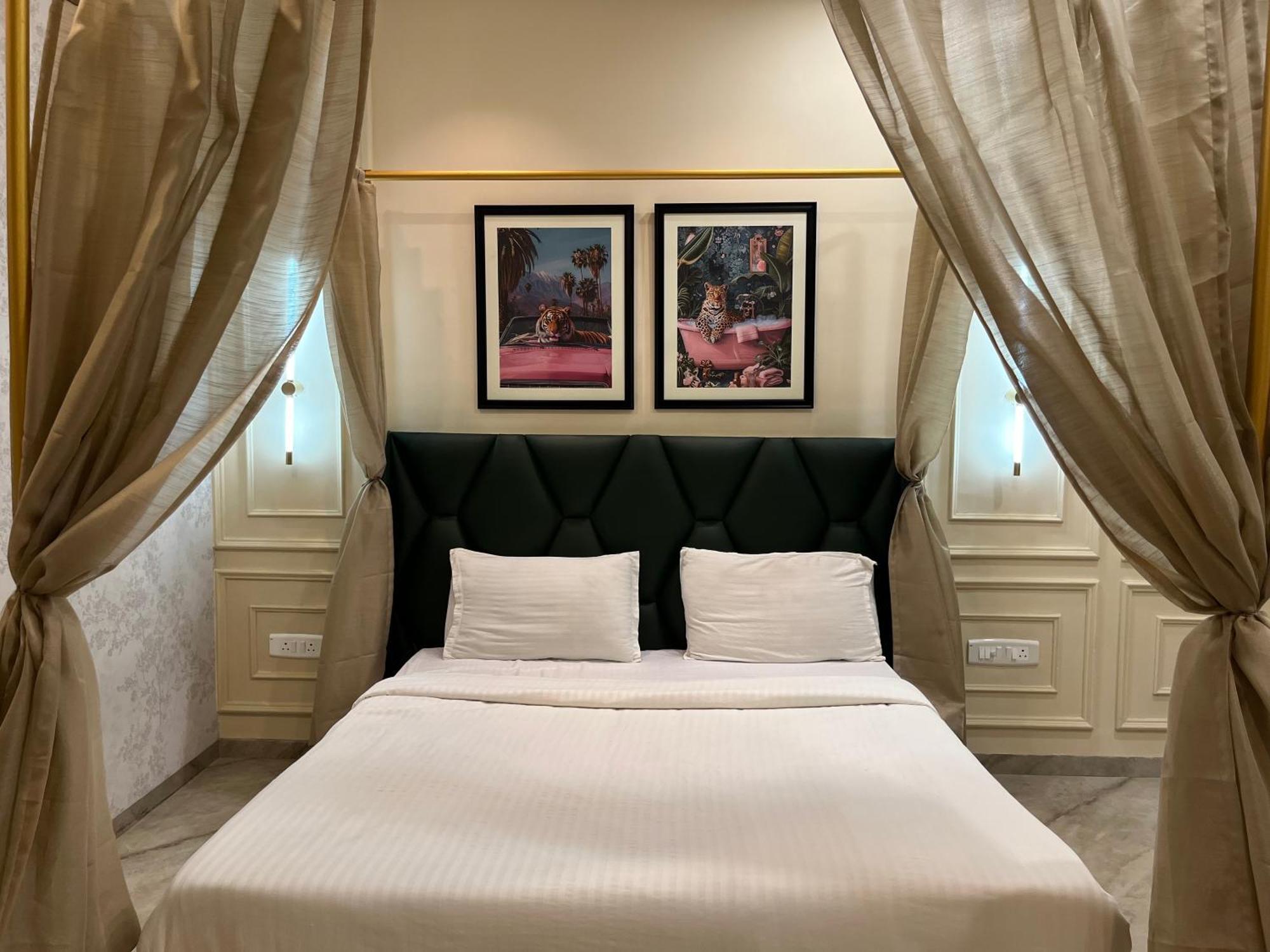 Soho House By Jayshrea Hotel Chandrapur Екстериор снимка